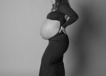 maternity b&w photos0997 copy