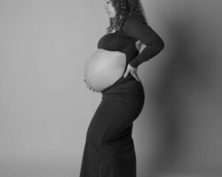 maternity b&w photos0997 copy